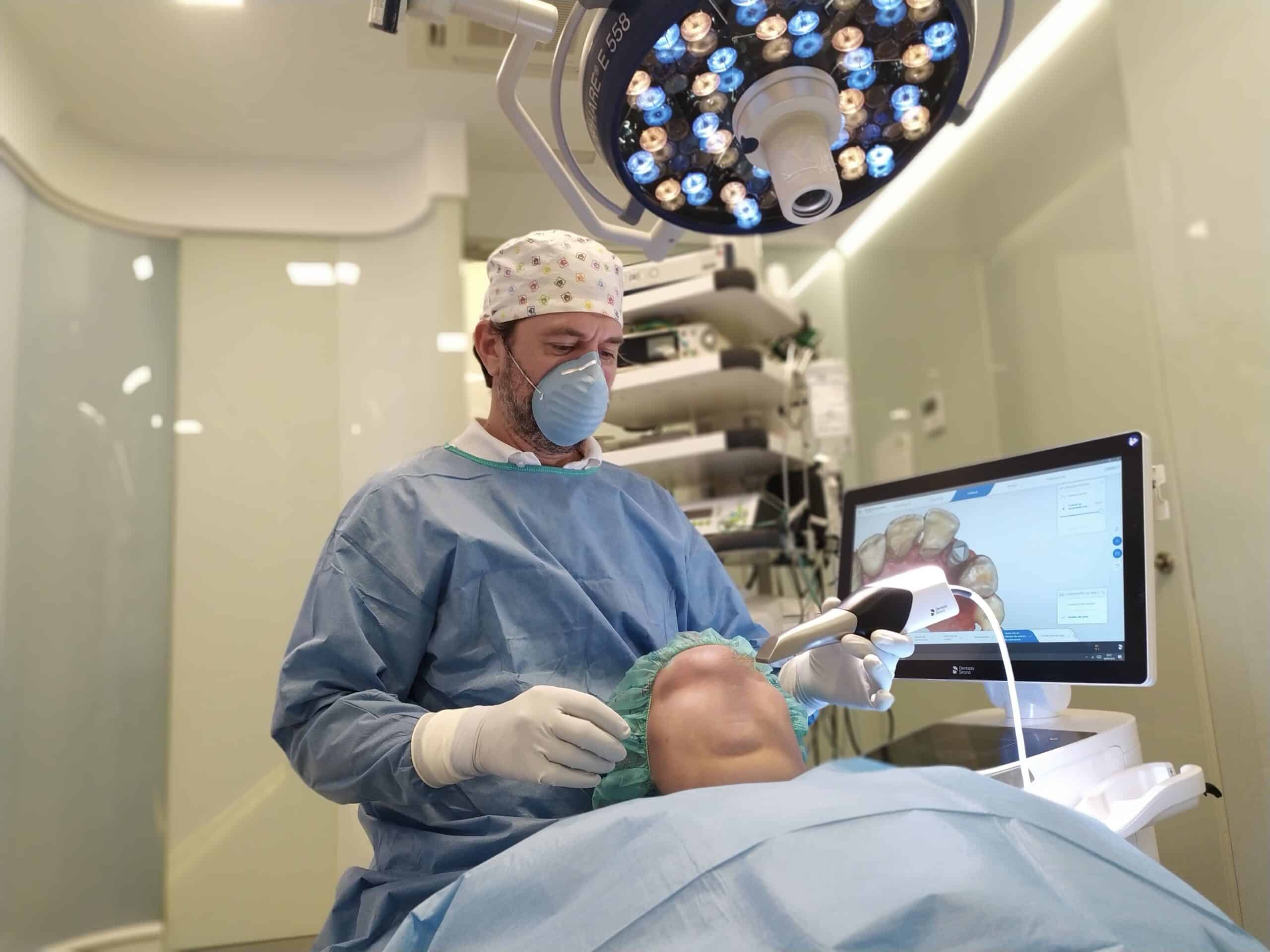 Escáner intraoral digital para planificación de implantes dentales